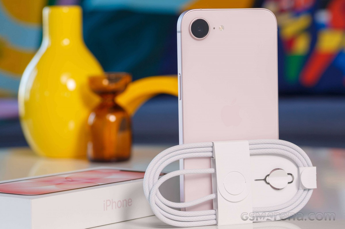 Khám Phá Nâng Cấp Đặc Biệt Trên iPhone 17e: Thiết Kế Nhỏ Gọn và Hiệu Năng Ấn Tượng