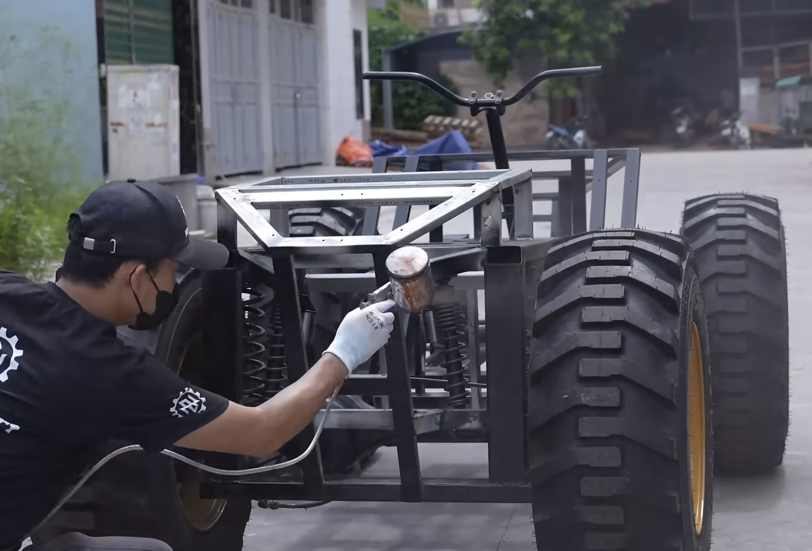 Khám Phá Chiếc ATV Bằng Gỗ Độc Đáo Của Thợ Mộc Việt Nam Khám Phá Chiếc ATV Bằng Gỗ Độc Đáo Của Thợ Mộc Việt Nam