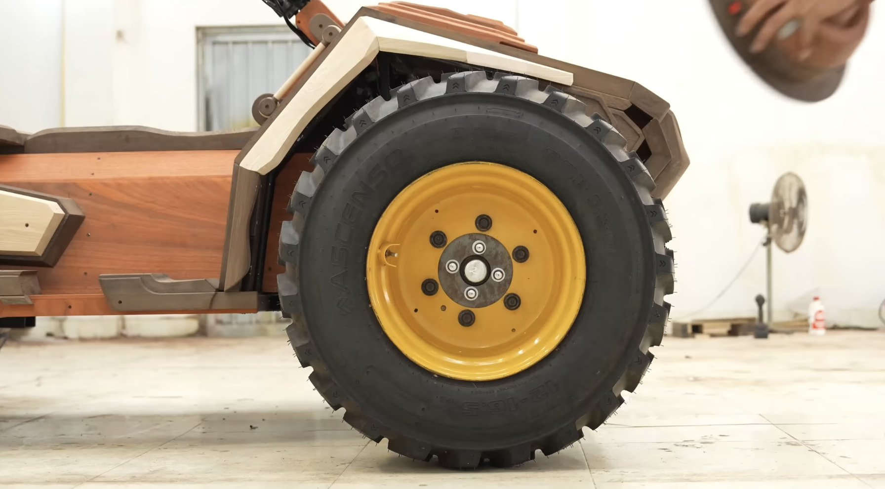 Khám Phá Chiếc ATV Bằng Gỗ Độc Đáo Của Thợ Mộc Việt Nam Khám Phá Chiếc ATV Bằng Gỗ Độc Đáo Của Thợ Mộc Việt Nam