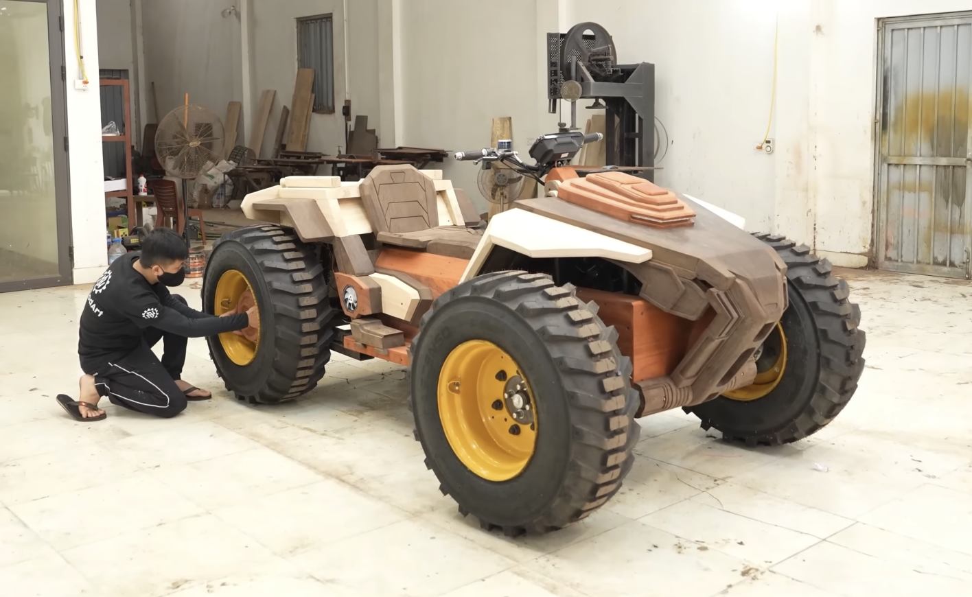 Khám Phá Chiếc ATV Bằng Gỗ Độc Đáo Của Thợ Mộc Việt Nam Khám Phá Chiếc ATV Bằng Gỗ Độc Đáo Của Thợ Mộc Việt Nam