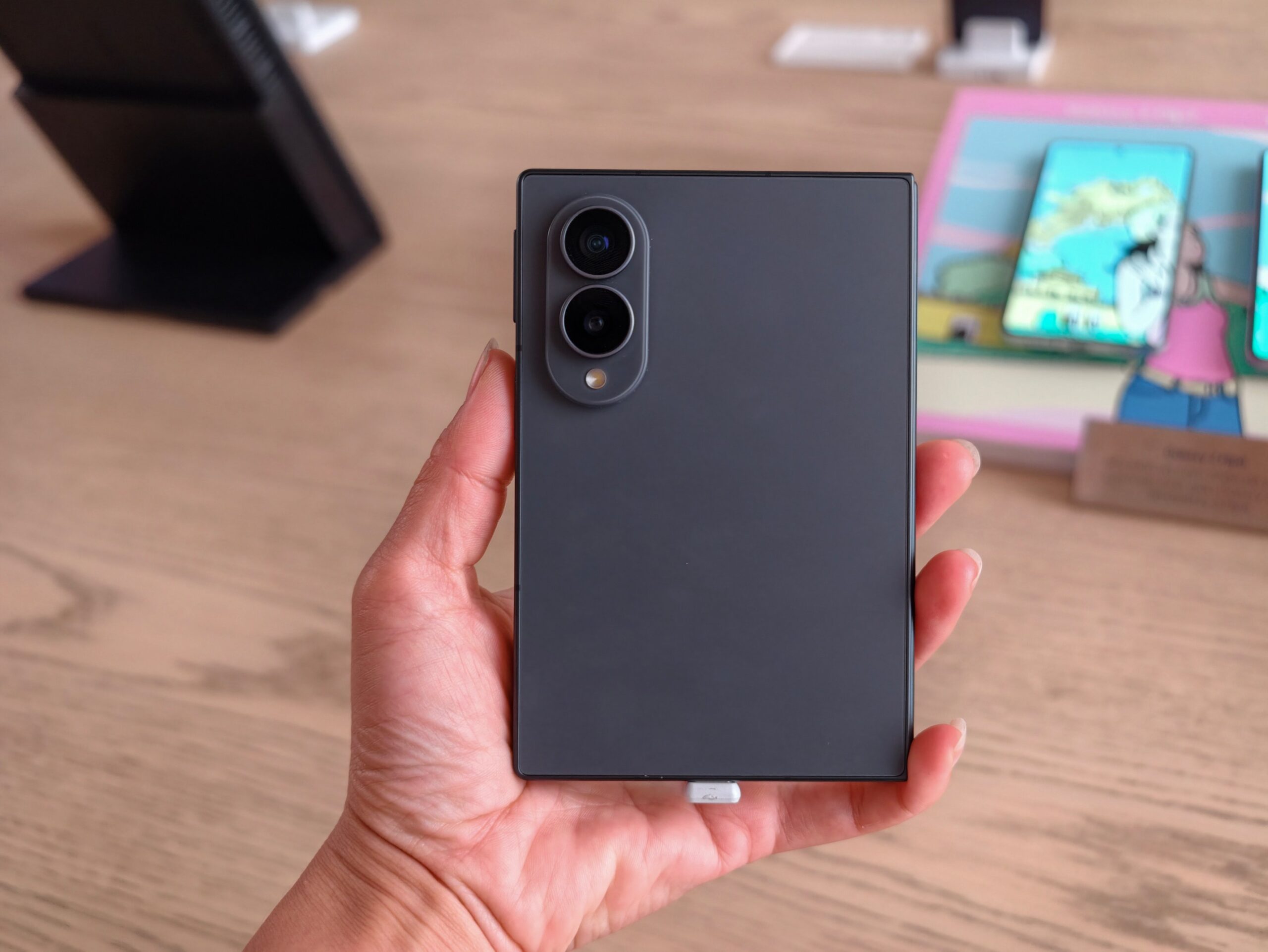 Galaxy Z Fold8: Thiết Kế Đột Phá Và Trải Nghiệm Đỉnh Cao