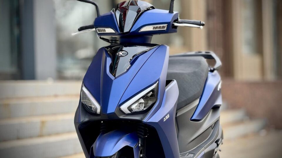 Kymco KS125 Giảm Giá Gây Chấn Động: Cuộc Chiến Với Honda Vision