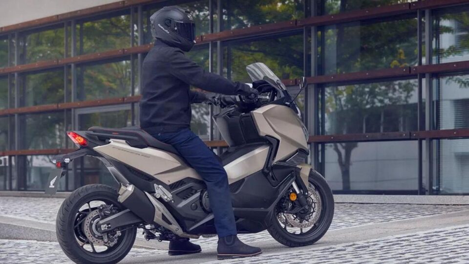 Khám Phá Mẫu Xe Tay Ga Forza 750 2027: Thiết Kế và Công Nghệ Đột Phá