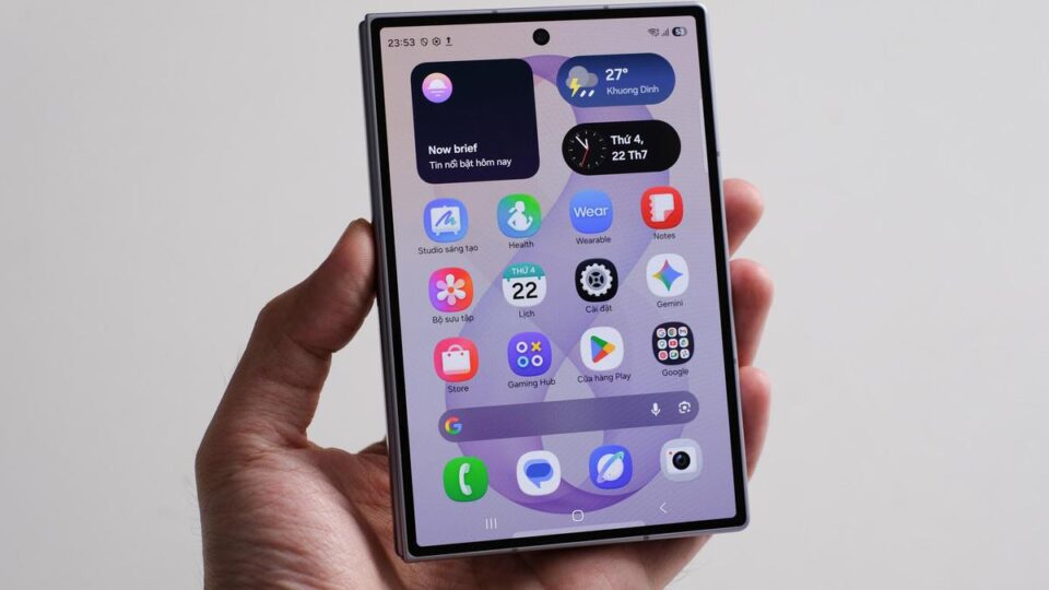 Giá Galaxy Z Fold8 tụt sâu: Mua lúc này tiết kiệm được bao nhiêu và cần lưu ý gì