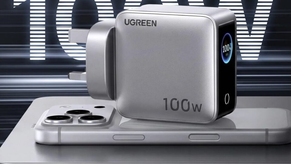 Ugreen Nexode Pro 100W: Bộ sạc GaN có màn hình thông minh cho góc làm việc nhiều thiết bị