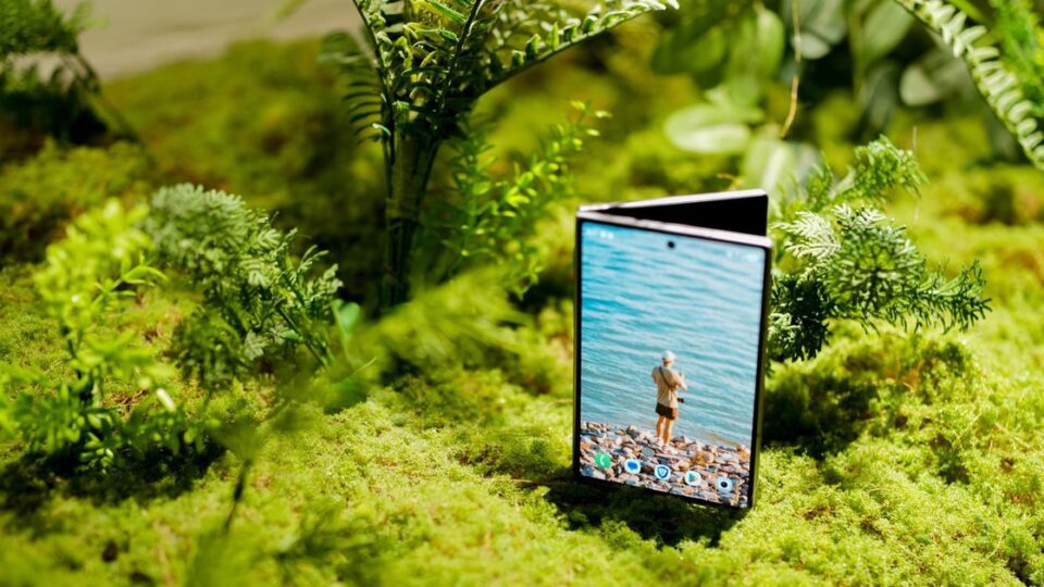 Từ 8 năm dùng iPhone đến hai tuần với Galaxy Z Fold8: những điều bất ngờ