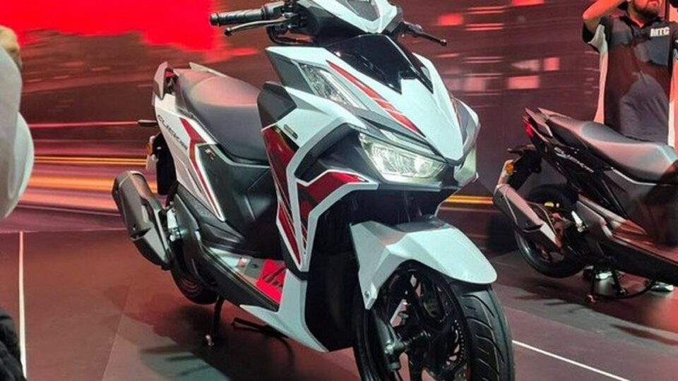 Honda Click 160 — Tay ga 160cc trang bị công nghệ cao, chọn mua ở tầm giá ~56 triệu?