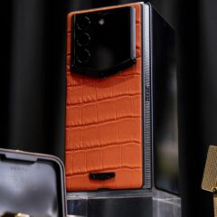 Vertu AlphaFold chính thức ra mắt Việt Nam: gập sang trọng, giá lên đến hơn 1 tỷ