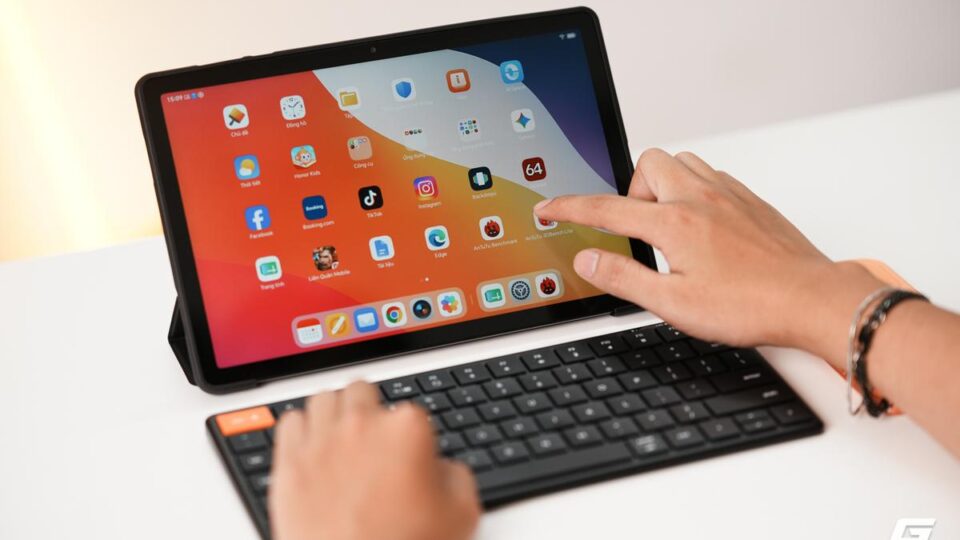 HONOR Pad X8b — Tablet cho người di chuyển: pin lâu, màn hình dịu mắt và độ bền đáng tin