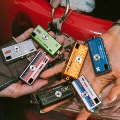 Kodak Charmera Millennium Edition: bản móc khóa Y2K giữ nguyên phần cứng, nhấn mạnh yếu tố sưu tầm