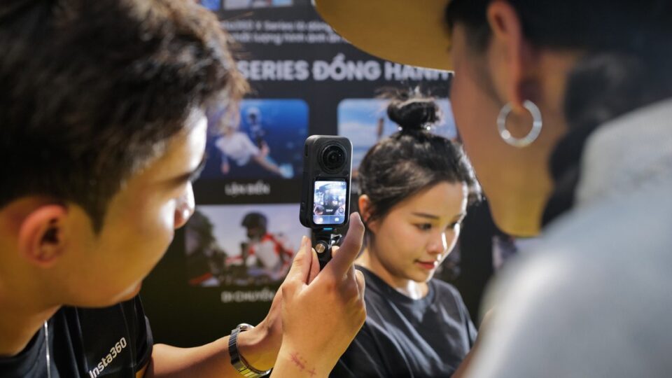 Insta360 X6: Camera 360 nâng cấp cảm biến, AI mạnh hơn và pin dài cho hành trình sáng tạo