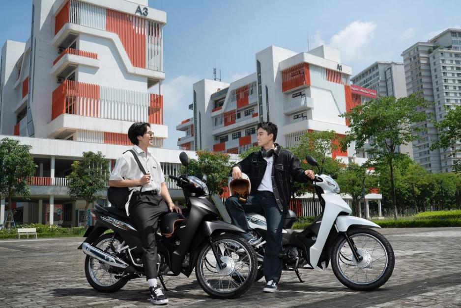Khách Hàng Tại Nam Tiến