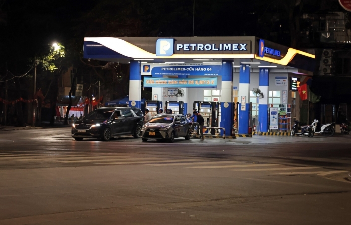 Giá xăng và dầu