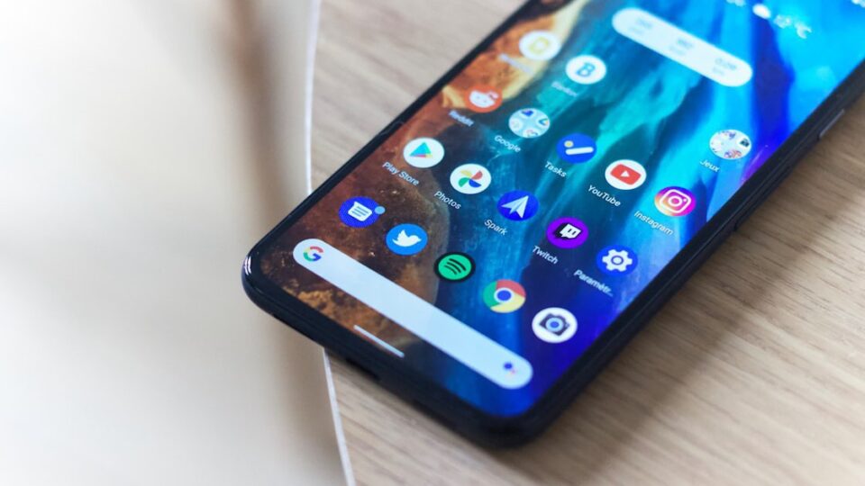 Cảnh báo mã độc NFC: chiêu thức lừa và cách tự bảo vệ điện thoại