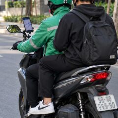 Làm sao để Google Maps không ngốn pin khi bạn di chuyển dài?