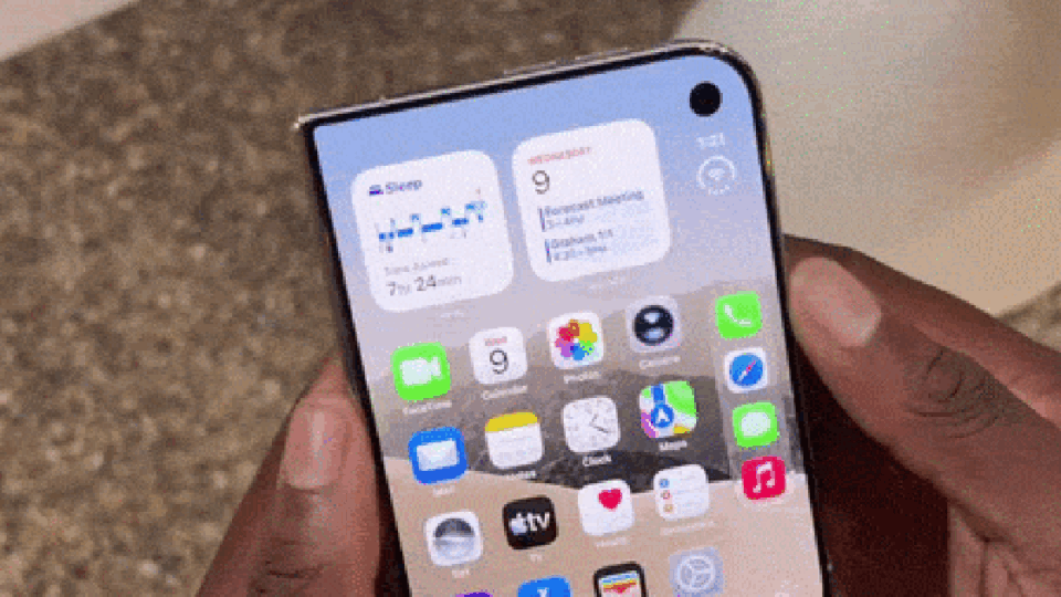 Vài giây animation của iPhone Duo: Khi một chuyển động đủ để thay đổi ấn tượng