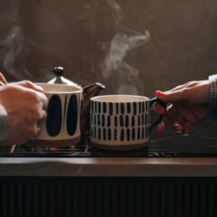 Đồ uống quá nóng: bằng chứng từ nghiên cứu lớn và cách bảo vệ thực quản