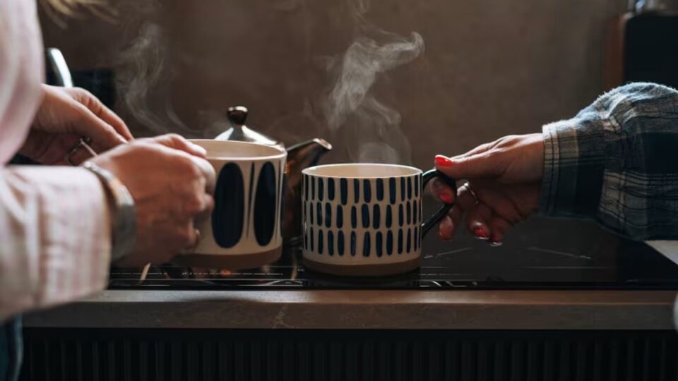 Đồ uống quá nóng: bằng chứng từ nghiên cứu lớn và cách bảo vệ thực quản