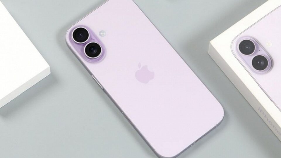 Vì sao iPhone 18 bản tiêu chuẩn biến mất tại sự kiện Apple: bước đi chiến lược của John Ternus