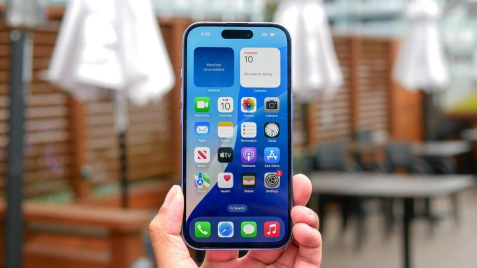 Cách Apple chặn thủ đoạn ‘nhìn lén mật mã’ và cách bật tính năng bảo vệ iPhone khi bị mất