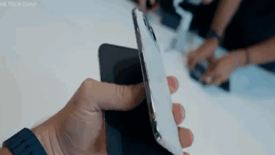 iPhone Duo: Toàn diện thiết kế gập, màn hình kép và những khác biệt kỹ thuật