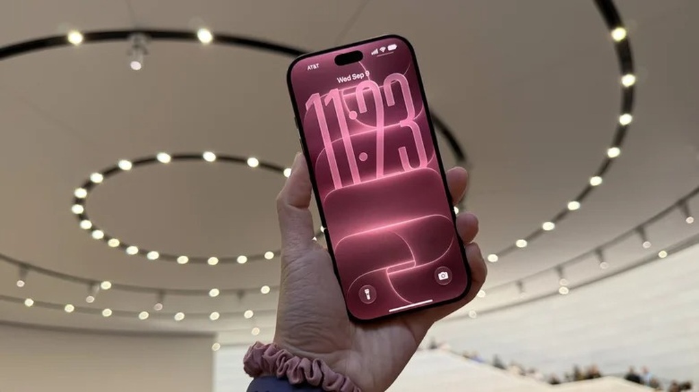 iphone-18-pro-max-engadget-1788981986443-1789285294914-1789285295123755314568