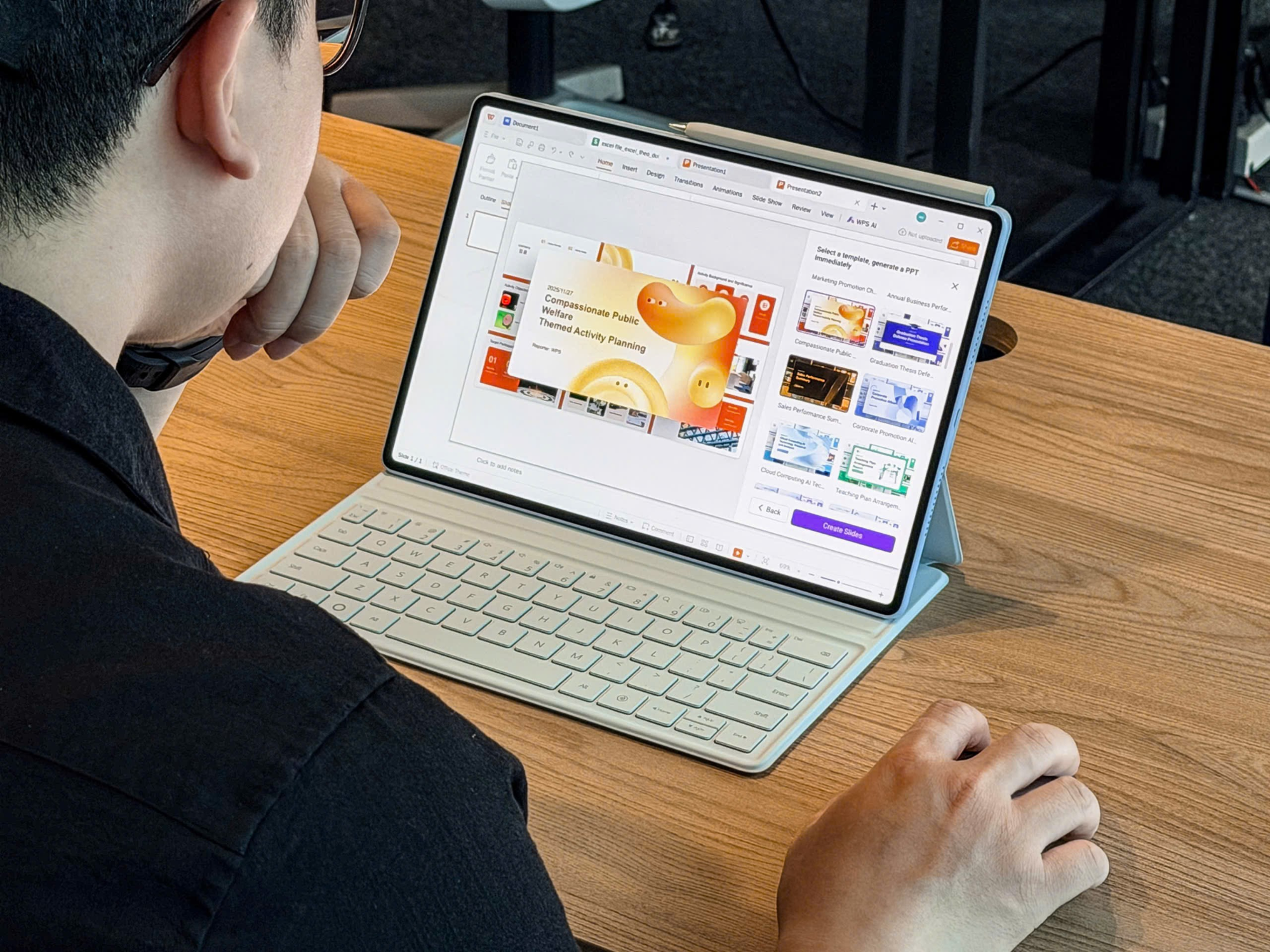 Máy tính bảng mỏng nhẹ nhất của Huawei: Hiệu suất như PC, tích hợp AI nhiều ứng dụng - Ảnh 2. Máy tính bảng mỏng nhẹ nhất của Huawei: Hiệu suất như PC, tích hợp AI nhiều ứng dụng - Ảnh 2.